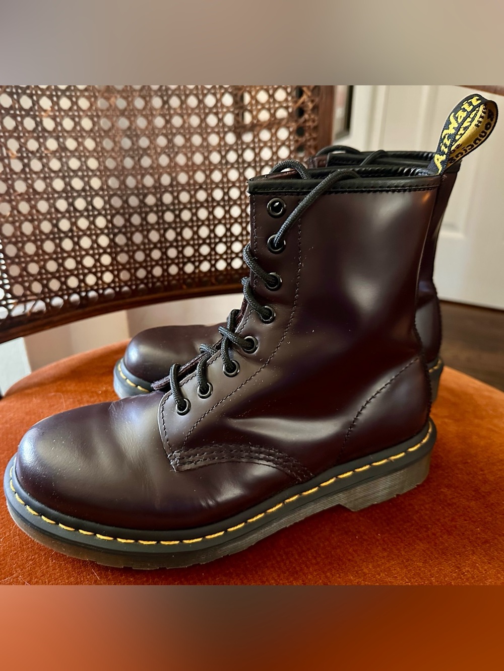 DR MARTENS 1460 smooth leather boots men’s sz 6/women’s sz 8 plum purple